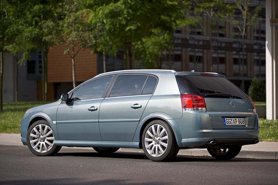  Opel Signum 2003 года  (фото 7 из 23)